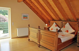 Foto 3 - Comfortable Holiday Home in Quiet, Wooded Area