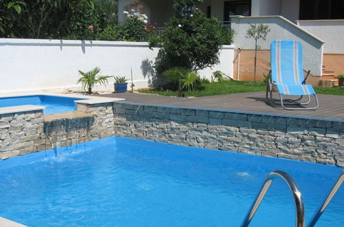 Photo 12 - Peaceful House Only 900m From the sea With Swimming Pool, Bbq, Wifi, Airco