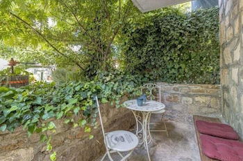 Foto 30 - Lavish Holiday Home in Podstrana With Garden