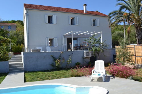 Foto 22 - Lovely Island House With Private Swimming Pool, Garden, Bbq, Near the Sea