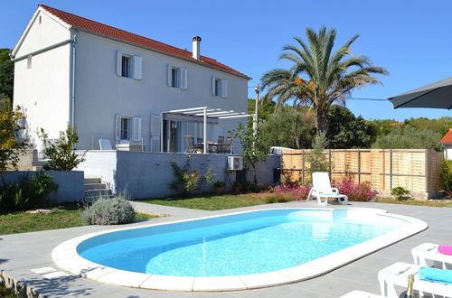 Photo 18 - Lovely Island House With Private Swimming Pool, Garden, Bbq, Near the Sea