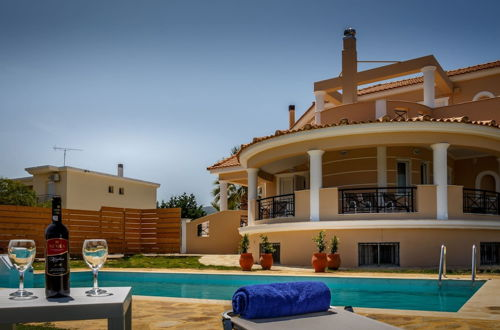 Foto 41 - Grand Villa on top of a Hill With Private Pool