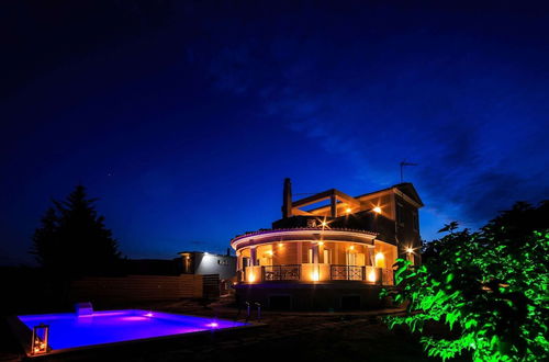 Foto 55 - Grand Villa on top of a Hill With Private Pool