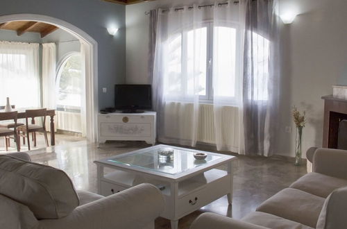 Photo 14 - Spacious Villa on Sea in Corfu