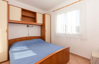 Photo 2 - 1-bedroom Apartment in Krk - Steps From the Beach