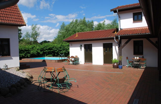 Mansion in Dargun With Pool and Garden - Foto 17