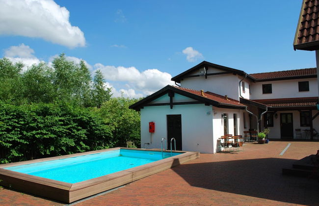 Mansion in Dargun With Pool and Garden - Foto 1