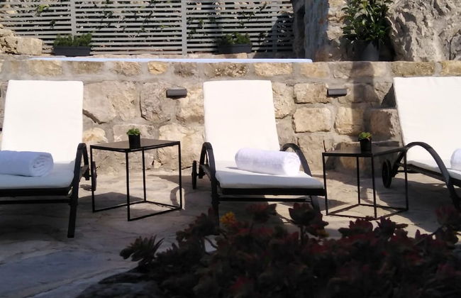 Stone Holiday Home in Brotnice Dalmatia with Outdoor Hot Tub - Photo 13