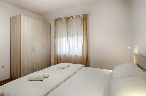 Photo 7 - Cezar Luxury Apartments