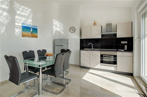 Photo 15 - Cezar Luxury Apartments