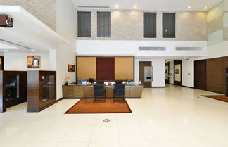 Photo 2 - Grand Asoke Suites Boutique Residence