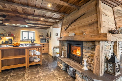 Photo 9 - Beautiful Holiday Home with Hot Tub, Sauna & Monumental Fireplace