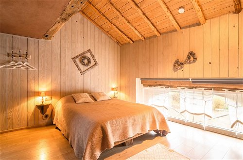 Photo 2 - Beautiful Holiday Home with Hot Tub, Sauna & Monumental Fireplace