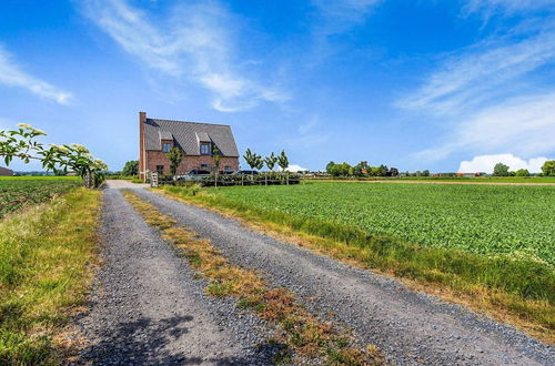 Photo 35 - Chic Villa in Comines-warneton With Garden