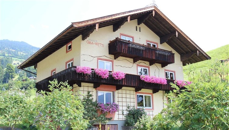 Photo 1 - Huge Holiday Home in Hopfgarten im Brixental near Ski Lift