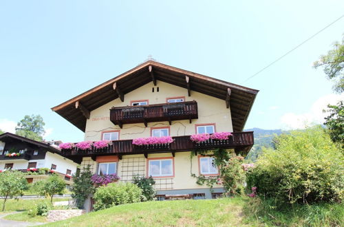 Foto 27 - Huge Holiday Home in Hopfgarten im Brixental near Ski Lift