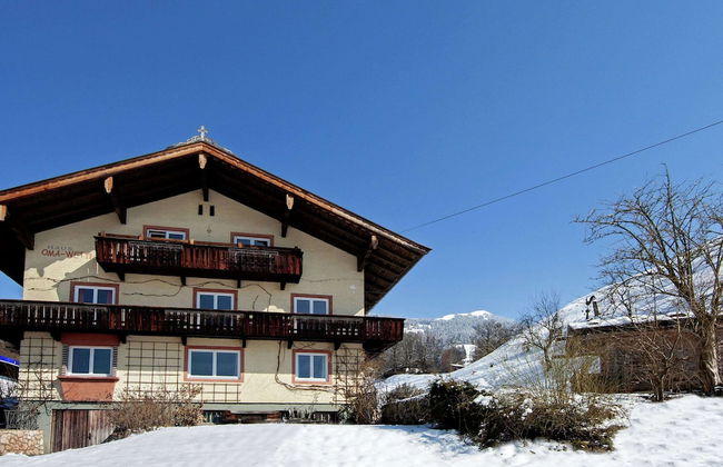 Huge Holiday Home in Hopfgarten im Brixental near Ski Lift - Photo 31