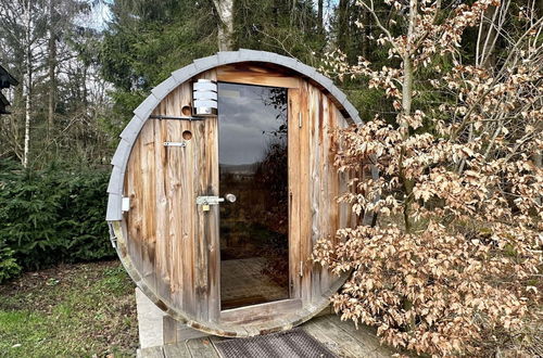 Foto 9 - Rustic Chalet, Ultimate Relaxation in the Forest