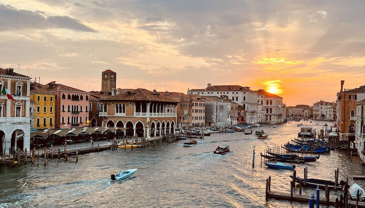 Photo 1 - Locanda Leon Bianco on the Grand Canal