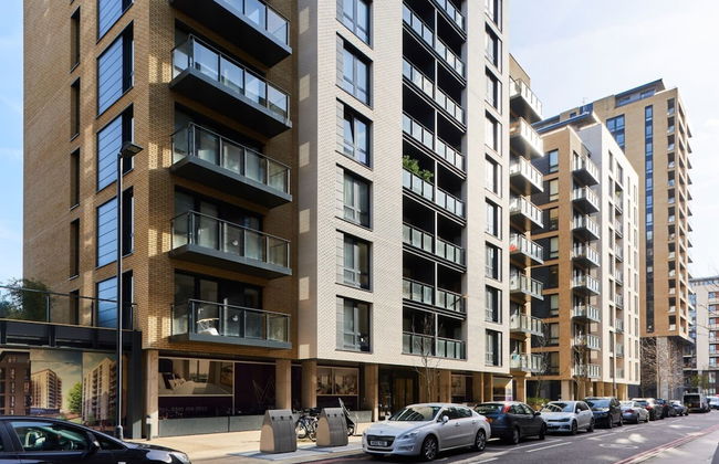 Beautiful 1 Bedroom With Balcony Near Mile End - Photo 26