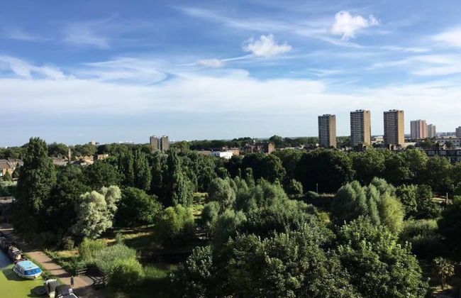 Beautiful 1 Bedroom With Balcony Near Mile End - Photo 17