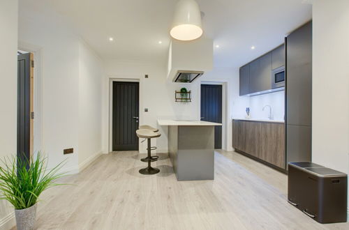 Foto 5 - Charming 2-bed Apartment in London