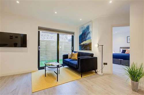 Foto 11 - Charming 2-bed Apartment in London