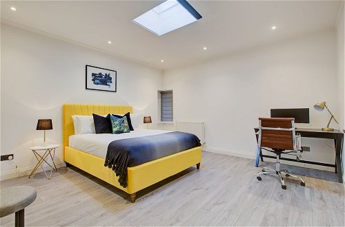 Photo 1 - Charming 2-bed Apartment in London