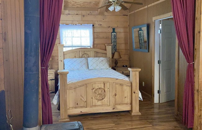 A Peace of Heaven Cabins - Photo 5
