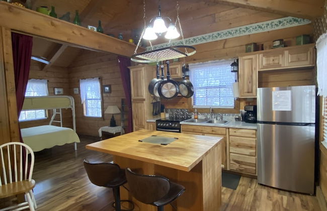 A Peace of Heaven Cabins - Photo 19