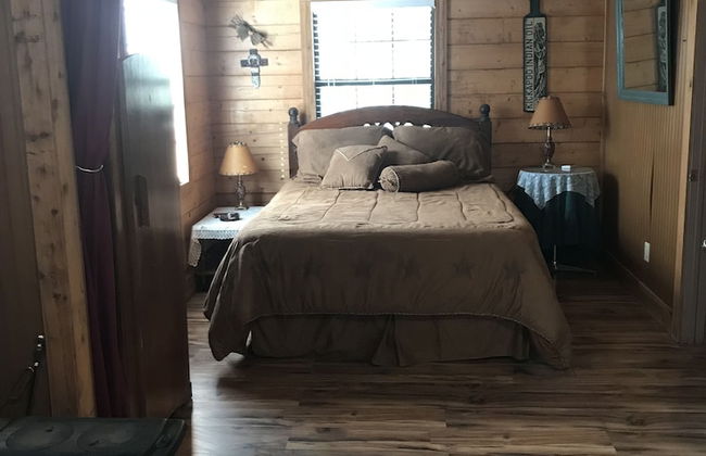 A Peace of Heaven Cabins - Photo 2