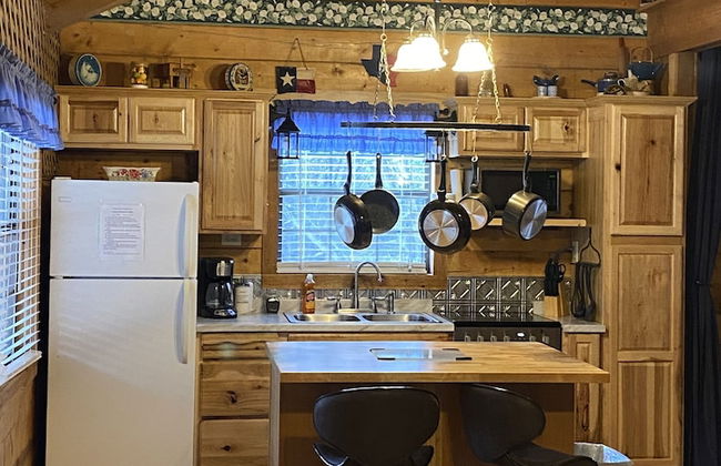 A Peace of Heaven Cabins - Photo 23