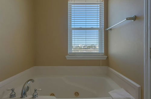 Photo 17 - Kokomo by Meyer Vacation Rentals