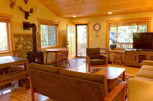 Photo 3 - Mt Baker Lodging Cabin 65 Sleeps 10