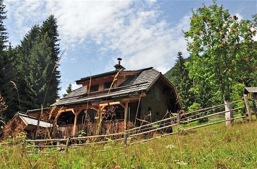 Photo 11 - Inviting Chalet in Kolbnitz-teuchl With Garden and Terrace