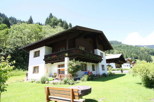 Photo 1 - Spacious Apartment near Ski Area in Salzburg