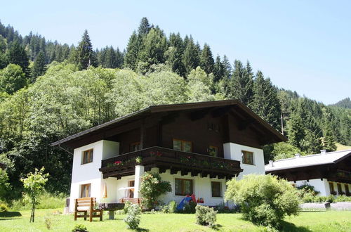 Photo 16 - Spacious Apartment near Ski Area in Salzburg