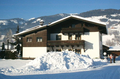 Photo 1 - Spacious Apartment near Ski Area in Niedernsill