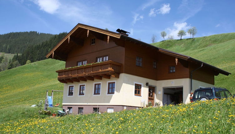 Foto 1 - Spacious Apartment with Garden near Ski Area in Wagrain