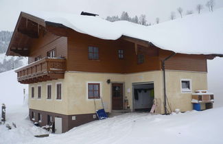 Foto 1 - Spacious Apartment with Garden near Ski Area in Wagrain