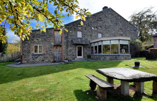 Foto 1 - Rustic House With Sunroom