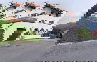 Foto 1 - Vibrant Apartment near Ski Area in Fiss