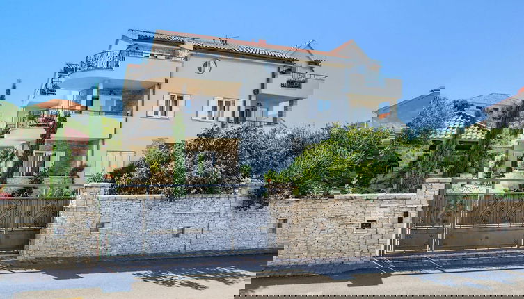 Photo 1 - Modish Apartment in Murter with Hot Tub