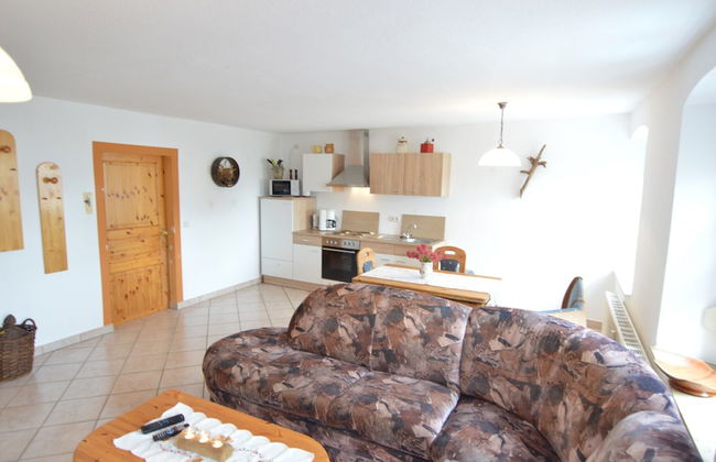 Holiday Home in Morscheid-riedenburg With Balcony - Foto 11