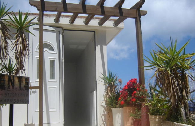 Seaview Studio, 3 Pers Panoramic Seaview in Beautiful Setting, West From Chania - Foto 9