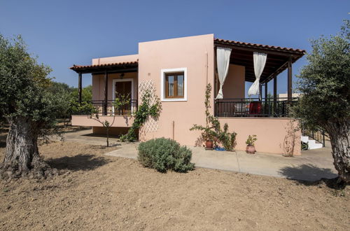 Photo 27 - Modern Holiday Home in Sfakaki Crete With Swimming Pool