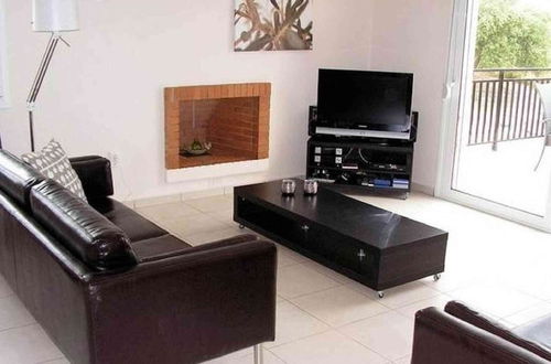 Foto 12 - Beautiful, Modern, Luxuriously Villa, Private Swimming Pool 8 p NW Coast, Crete