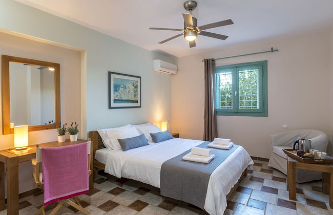 Electra Beachfront Villa - Foto 16