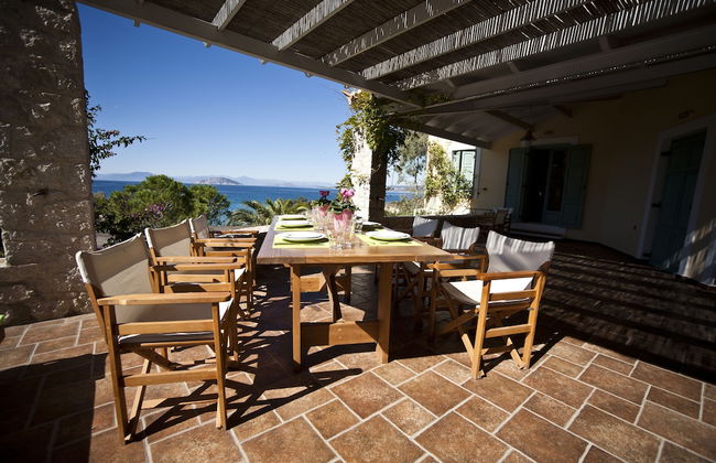 Electra Beachfront Villa - Foto 68