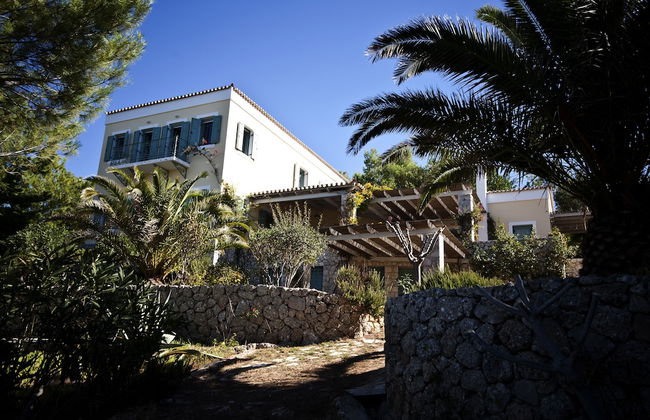 Electra Beachfront Villa - Foto 73